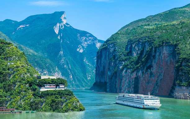 18 Days Ultimate Beijing Xi’an Lhasa Chongqing Yangtse River Shanghai Tour