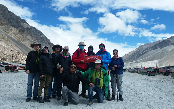 14 Days Beijing Xian Lhasa Shigatse EBC Chengdu Small Group Tour
