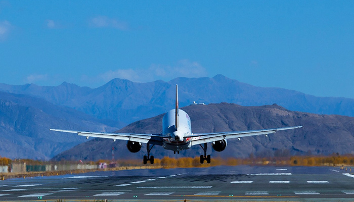 Flight to Lhasa