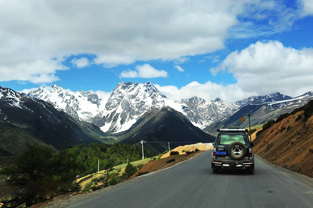 Yunnan to Tibet overland