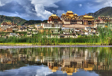 Songzanlin Temple