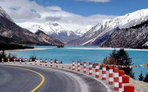 The Easiest and Best Way to Get to Tibet from Yunnan: by Train, Flight or Overland?