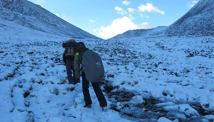 Pay more attention to yourself when climbing the mountain pass