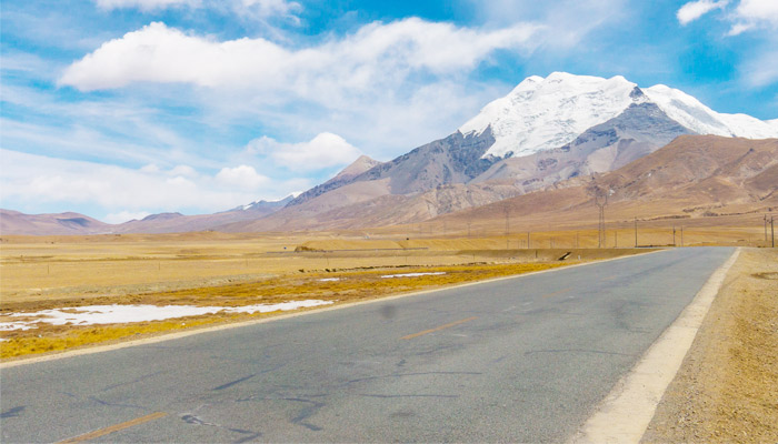 Everest Road