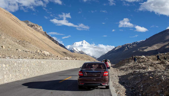 Lhasa to Everest Base Camp overland