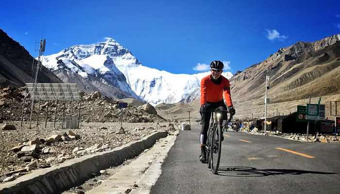 Lhasa to Everest Base Camp cycling tour