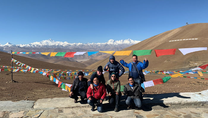 Unobstructed views of Himalayas from Gawula Pass