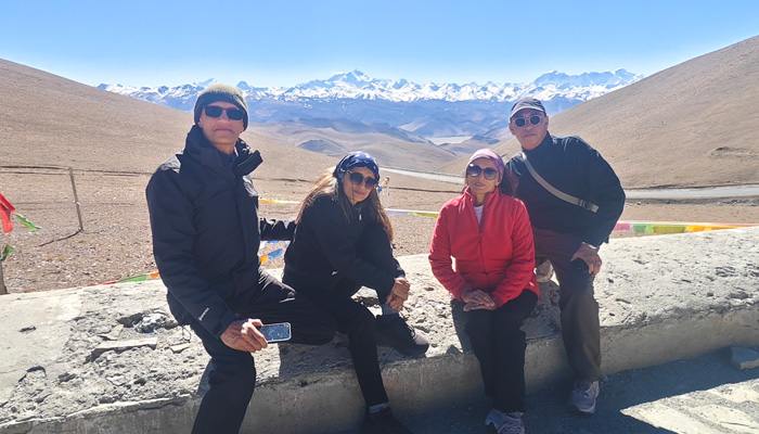 View Mount Everest at Gawula Pass