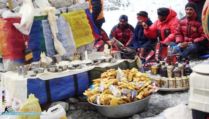 Tourists could prepare food for themselves at EBC 