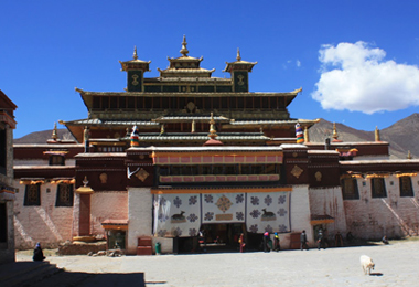 Sakya Monastery is built by coping the structure of Mandala.