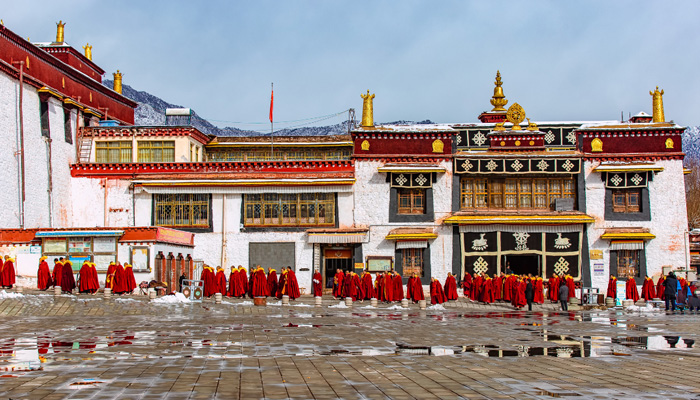 Jampaling Monastery in Chamdo County