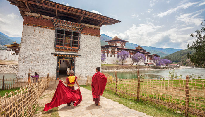 Visit Bhutan Punakha Dzong in spring