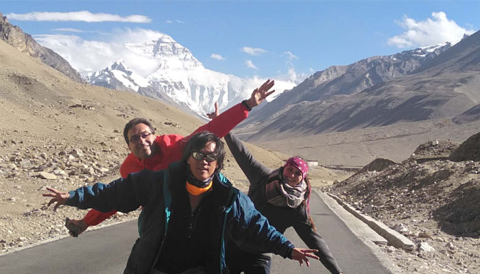 Our client visit Tibet Everest Base Camp in spring