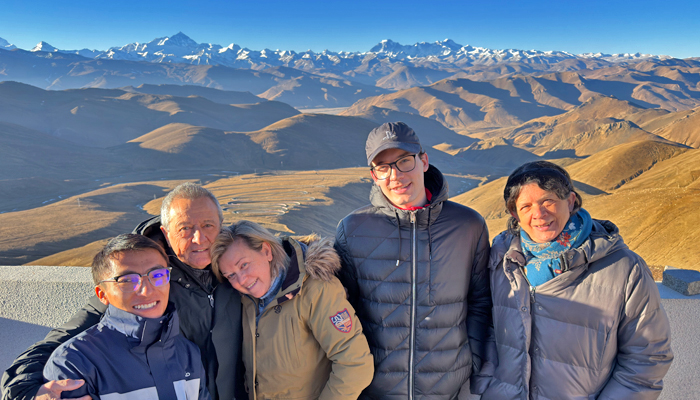 Lhasa to Everest Base Camp via Gawula Pass