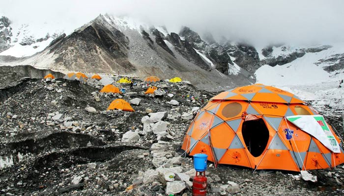 There is a camp site at EBC where you can set up tents