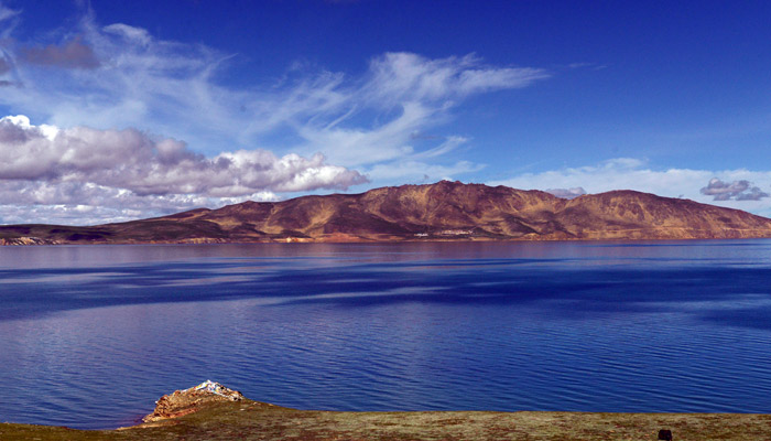 Cuona Lake