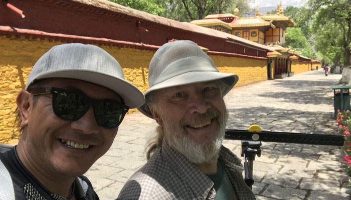 Lhasa city sightseeing tour is perfect for seniors