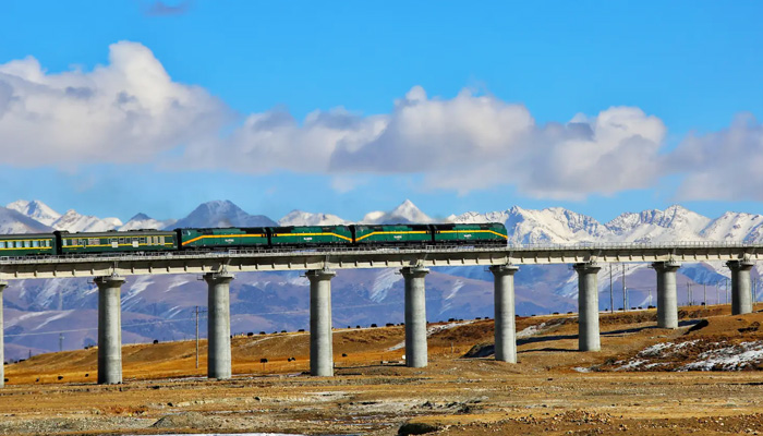 Chengdu to Lhasa by Train