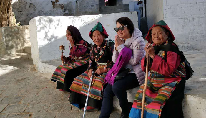 Travel to Tibet Alone