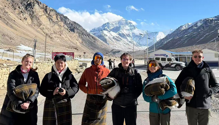 visit Tibet Everest Base Camp in winter
