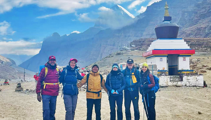 Tibetan guide on the Mount Kailash Kora route