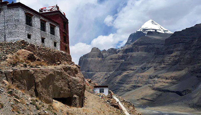 Zutulpuk Monastery
