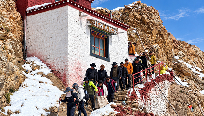 Visiting Monasteries During a Kailash Mansarovar Tour