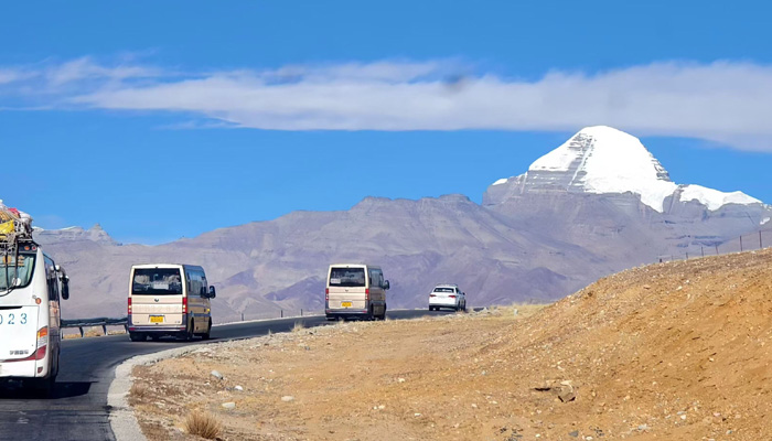 Lhasa to Mount Kailash overland tour