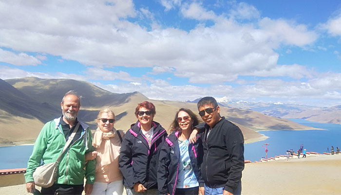 Lhasa to Mount Kailash by Overland past Lake Yamdrok
