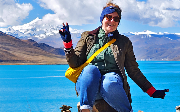 Echoes of Tibet: 5-Day Lhasa Highlights & Holy Lake Yamdrok Boutique Private Tour