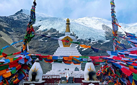 Beyond the Crowds: 6-Day Deep Yamdrok Wilderness & Glacier Private Overland