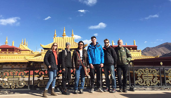 Tibet group tours