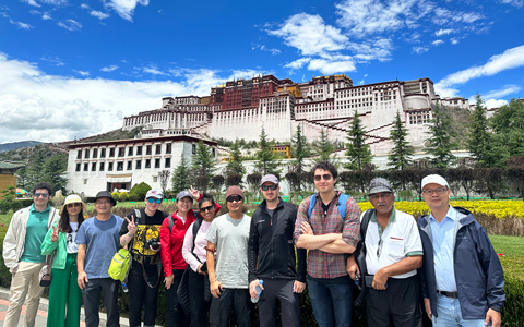 5 Days Ho Chi Minh City Chengdu Lhasa Sightseeing Tour