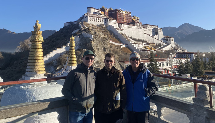 Visit the Potala Palace in Chakpori Hill