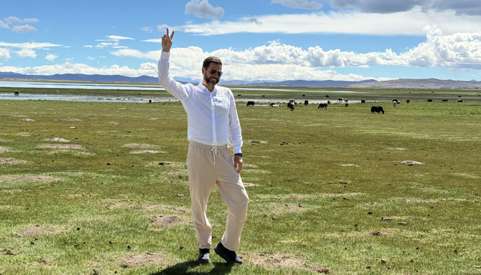 Summer travel to Nagqu grasslands