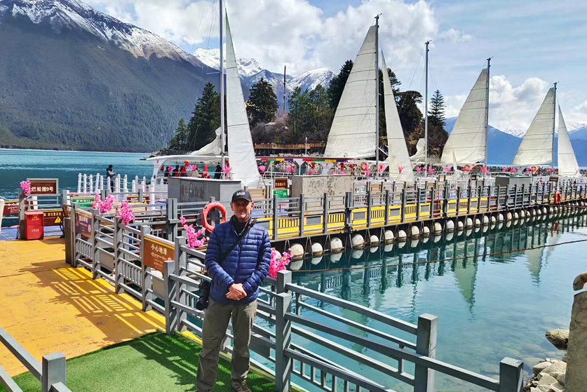 Experience Basum-Tso Lake in Nyingchi