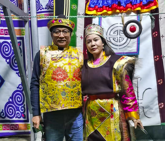 Try Traditional Gongbo Dress