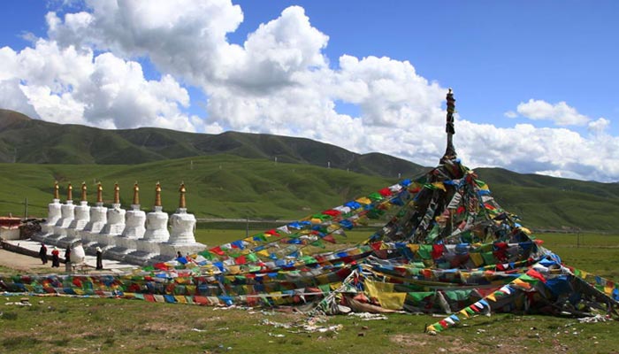 Eight-Pagodas in North Tibet Pasture