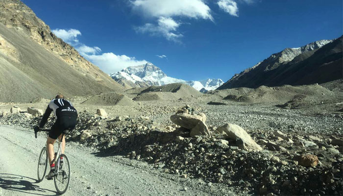 Cycling in Everest Base Camp latter part dirt track
