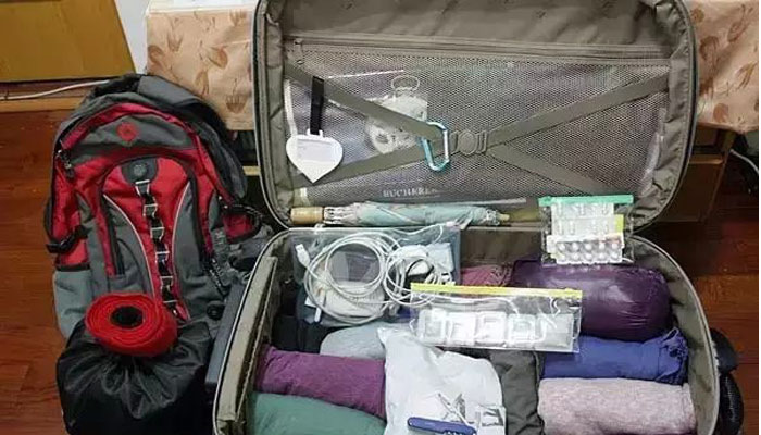  Packing for Ganden Monastery 
