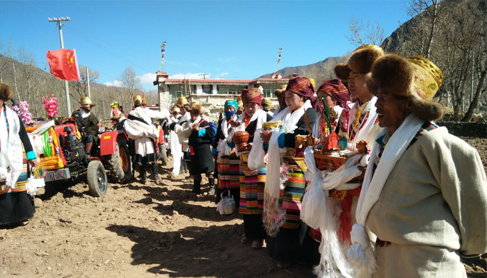 Tibetans gather to celebrate the Tibetan New Year