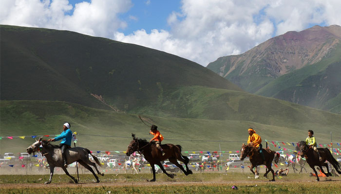 Yushu Horse Racing Festival