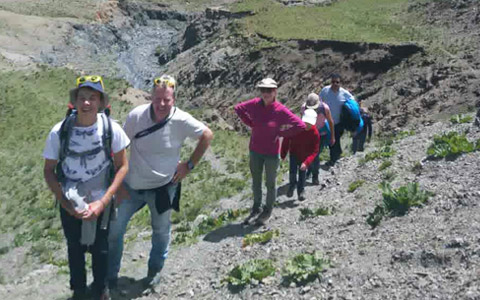 The Most Complete Guide to Trekking from Shalu to Nartang Monastery