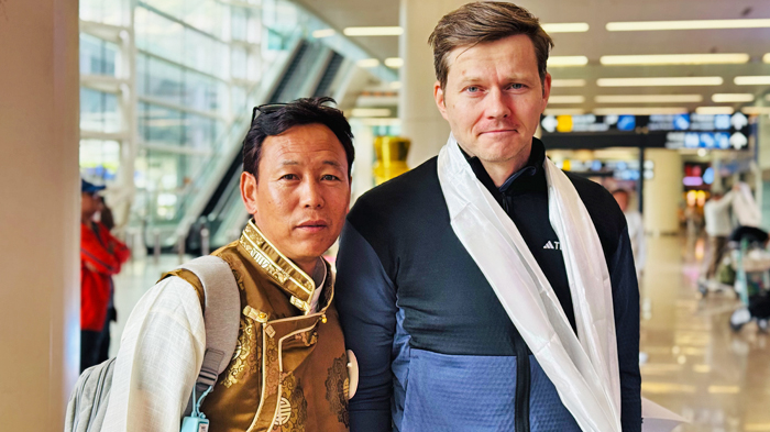 Airport pickup at Lhasa Gonggar Airport
