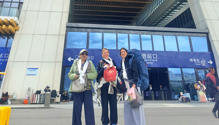Lhasa railway station pickup service in Tibet