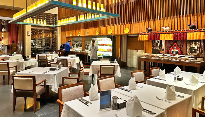 Social Restaurant at St. Regis Lhasa Resort