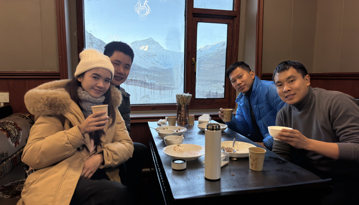 Mount Everest view restaurant of Rongbuk Monastery Guesthouse