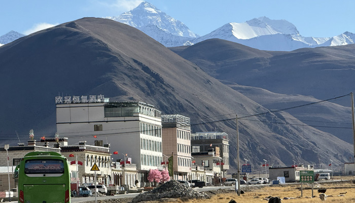 Tashi Dzom village near the Tibet Everest Base Camp