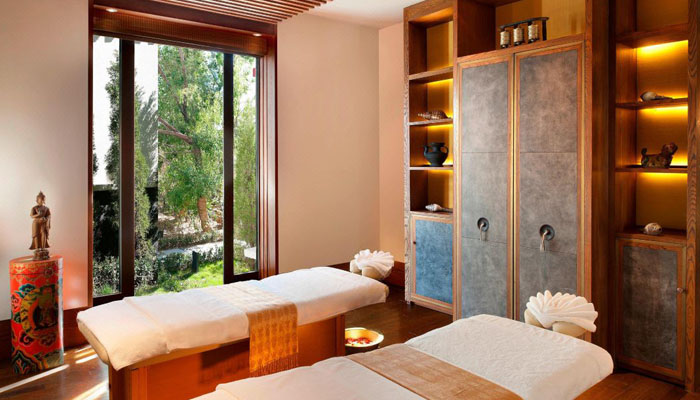 Luxury St. Regis Lhasa Resort spas