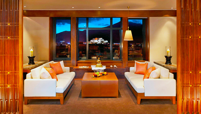 Tubo Bar at St. Regis Lhasa Resort